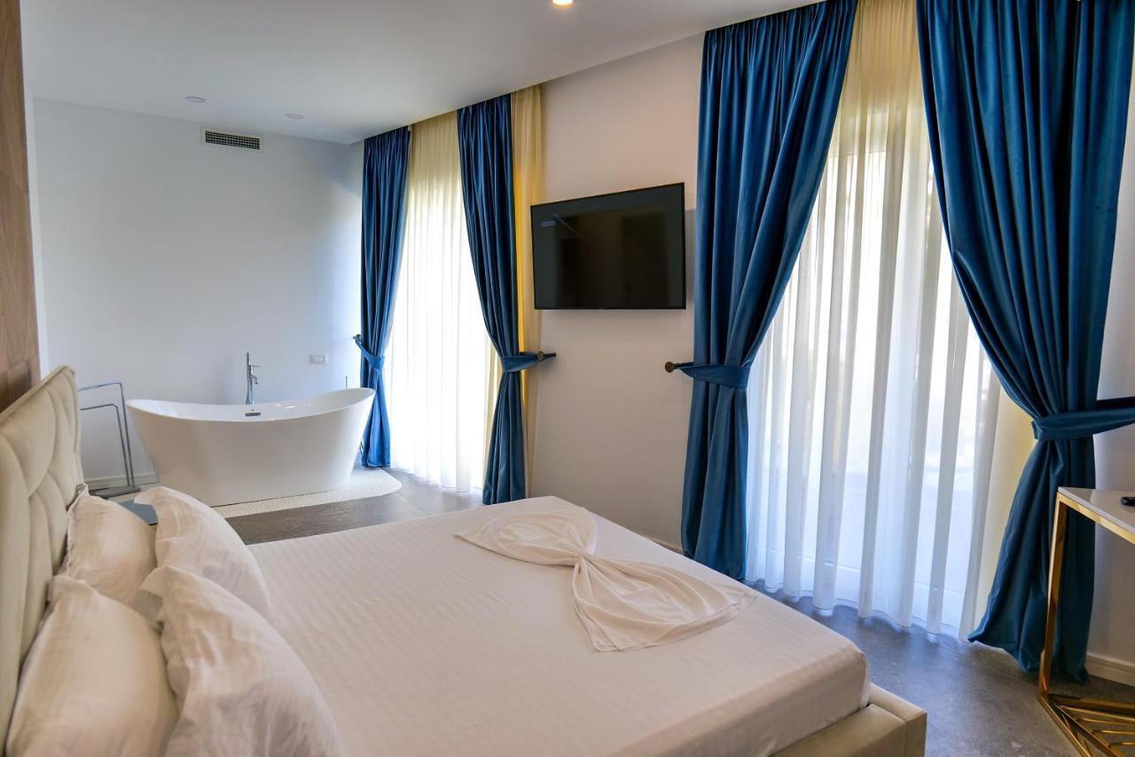 Hotel Blue Boutique 4*